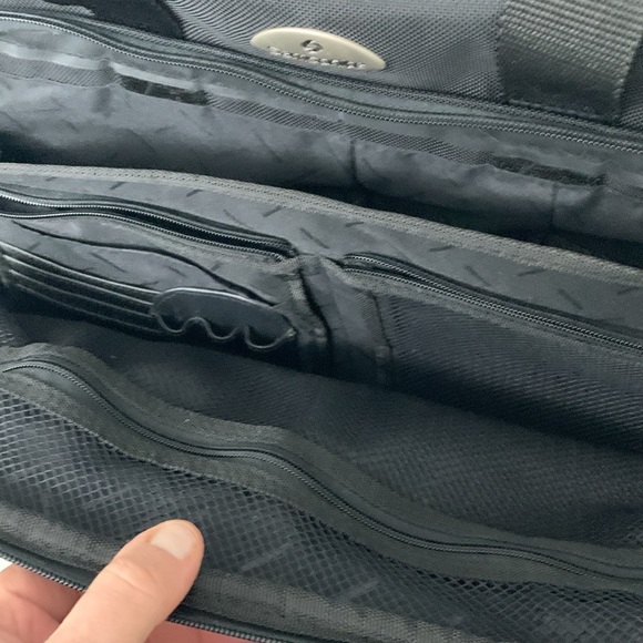 EUC Samsonite carry-on/laptop/briefcase excellent used condition, black. - Picture 13 of 17
